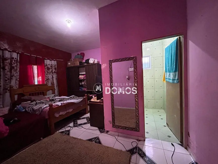 Foto 5 de Casa com 2 quartos à venda, 300m2 em Guaratingueta - SP