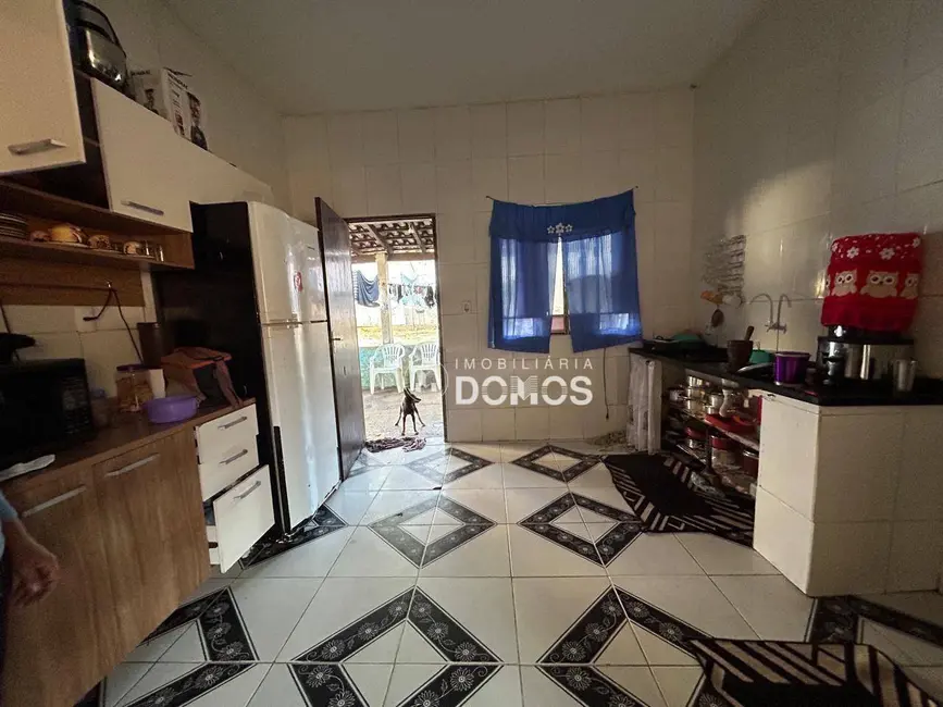 Foto 8 de Casa com 2 quartos à venda, 300m2 em Guaratingueta - SP
