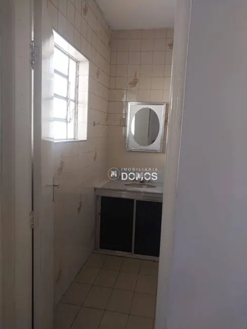 Casa com 3 quartos à venda, 250m2 em CECAP, Guaratingueta - SP - imagem 8 Foto 8 de Casa com 3 quartos à venda, 250m2 em CECAP, Guaratingueta - SP