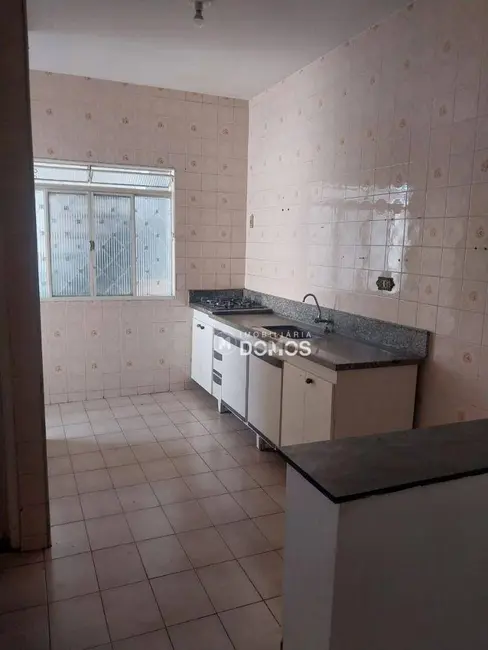 Casa com 3 quartos à venda, 250m2 em CECAP, Guaratingueta - SP - imagem 3 Foto 3 de Casa com 3 quartos à venda, 250m2 em CECAP, Guaratingueta - SP