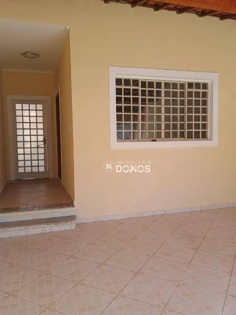 Foto 1 de Casa com 3 quartos à venda, 150m2 em Parque Residencial Beira Rio, Guaratingueta - SP