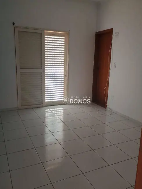 Foto 4 de Casa com 3 quartos à venda, 150m2 em Parque Residencial Beira Rio, Guaratingueta - SP