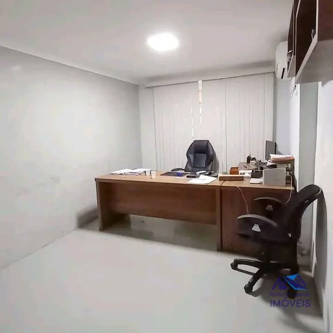 Foto 5 de Casa com 6 quartos à venda, 450m2 em Planalto, Manaus - AM