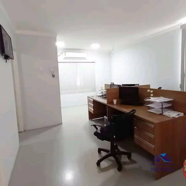 Foto 4 de Casa com 6 quartos à venda, 450m2 em Planalto, Manaus - AM
