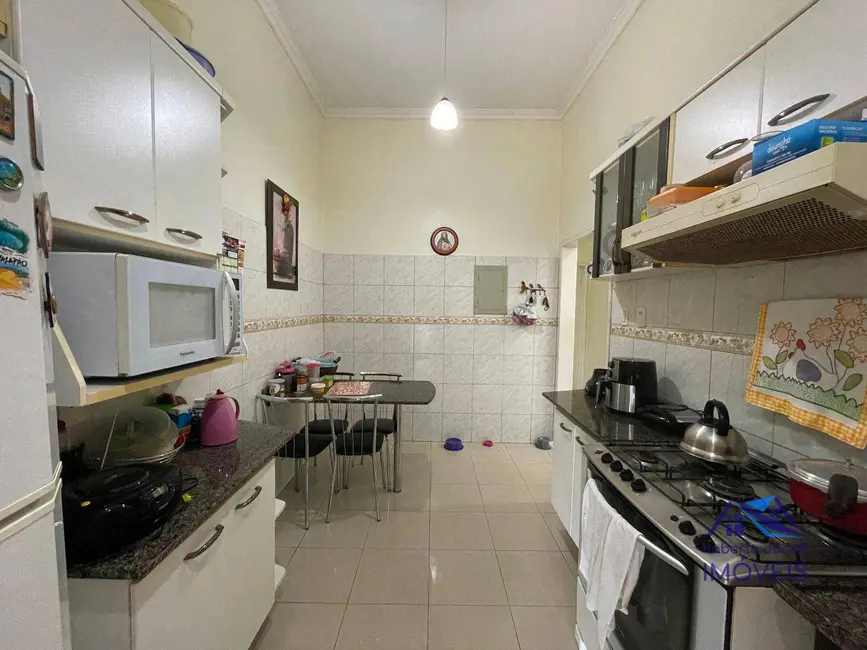 Casa com 3 quartos à venda, 550m2 em Planalto, Manaus - AM - imagem 5 Foto 5 de Casa com 3 quartos à venda, 550m2 em Planalto, Manaus - AM