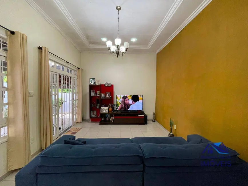 Foto 2 de Casa com 3 quartos à venda, 550m2 em Planalto, Manaus - AM