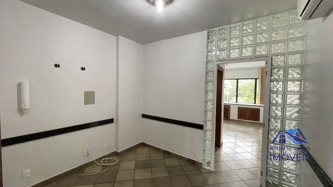 Sala Comercial à venda e para alugar, 38m2 em Nossa Senhora das Graças, Manaus - AM - imagem 4 Foto 4 de Sala Comercial à venda e para alugar, 38m2 em Nossa Senhora das Graças, Manaus - AM