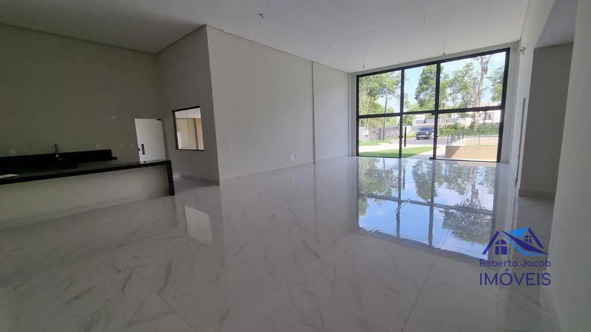 Casa de Condomínio com 3 quartos à venda, 906m2 em Tarumã, Manaus - AM - imagem 5 Foto 5 de Casa de Condomínio com 3 quartos à venda, 906m2 em Tarumã, Manaus - AM