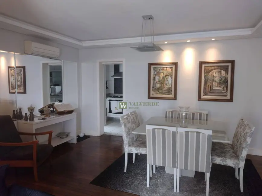 Cobertura com 5 quartos à venda, 255m2 em Sao Jose Dos Campos - SP - imagem 6 Foto 6 de Cobertura com 5 quartos à venda, 255m2 em Sao Jose Dos Campos - SP