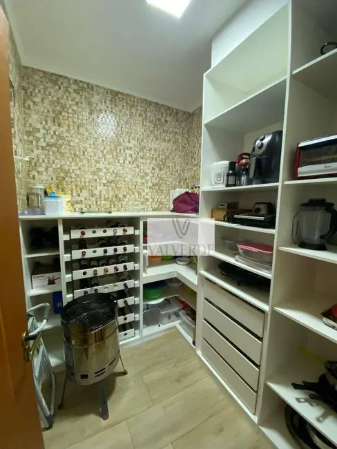 Casa de Condomínio com 4 quartos para alugar, 452m2 em Sao Jose Dos Campos - SP - imagem 9 Foto 9 de Casa de Condomínio com 4 quartos para alugar, 452m2 em Sao Jose Dos Campos - SP