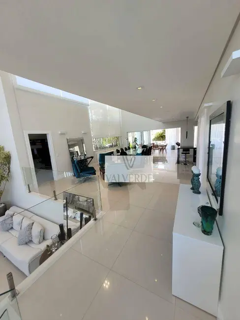 Casa de Condomínio com 4 quartos para alugar, 700m2 em Sao Jose Dos Campos - SP - imagem 9 Foto 9 de Casa de Condomínio com 4 quartos para alugar, 700m2 em Sao Jose Dos Campos - SP