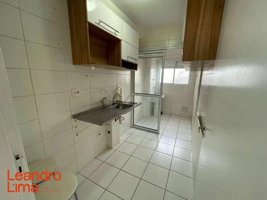 Apartamento com 2 quartos para alugar, 53m2 em Ponte Grande, Guarulhos - SP - imagem 5 Foto 5 de Apartamento com 2 quartos para alugar, 53m2 em Ponte Grande, Guarulhos - SP