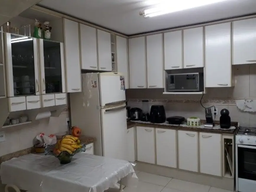 Foto 5 de Casa com 3 quartos à venda, 250m2 em Vila Rio de Janeiro, Guarulhos - SP