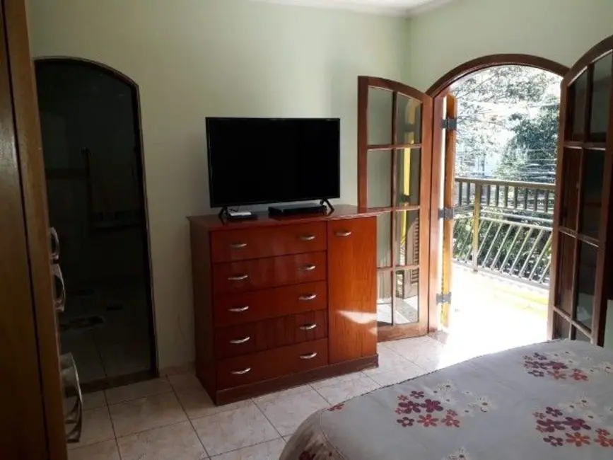 Foto 7 de Casa com 3 quartos à venda, 250m2 em Vila Rio de Janeiro, Guarulhos - SP