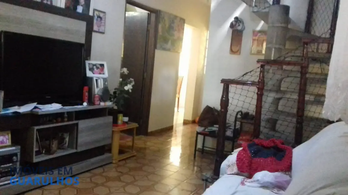 Casa com 4 quartos à venda, 155m2 em Parque Continental II, Guarulhos - SP - imagem 2 Foto 2 de Casa com 4 quartos à venda, 155m2 em Parque Continental II, Guarulhos - SP