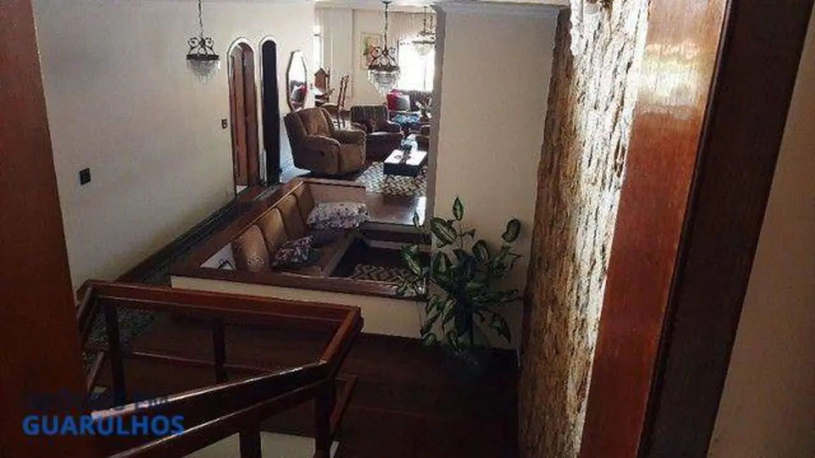 Foto 5 de Casa com 3 quartos à venda, 300m2 em Vila Galvão, Guarulhos - SP