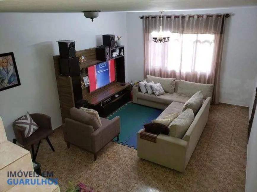 Casa com 4 quartos à venda, 240m2 em Parque Continental II, Guarulhos - SP - imagem 4 Foto 4 de Casa com 4 quartos à venda, 240m2 em Parque Continental II, Guarulhos - SP