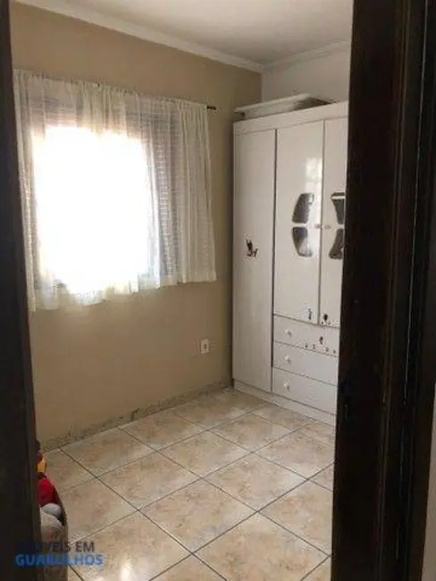 Foto 5 de Casa com 4 quartos à venda, 180m2 em Jardim Palmira, Guarulhos - SP