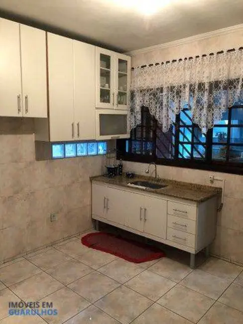 Foto 3 de Casa com 4 quartos à venda, 180m2 em Jardim Palmira, Guarulhos - SP