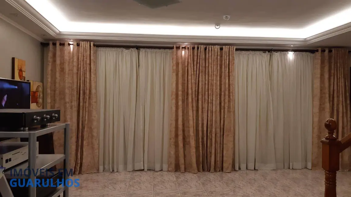 Foto 4 de Casa com 3 quartos à venda, 164m2 em Jardim Vila Galvão, Guarulhos - SP