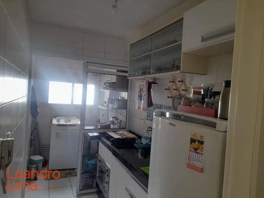 Apartamento com 3 quartos para alugar, 64m2 em Ponte Grande, Guarulhos - SP - imagem 9 Foto 9 de Apartamento com 3 quartos para alugar, 64m2 em Ponte Grande, Guarulhos - SP