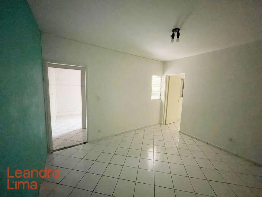 Foto 2 de Casa com 1 quarto para alugar, 50m2 em Jardim Munhoz, Guarulhos - SP