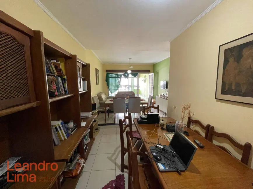 Foto 4 de Casa com 3 quartos à venda, 120m2 em Vila Zamataro, Guarulhos - SP