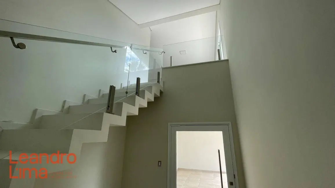 Foto 3 de Casa de Condomínio com 3 quartos à venda, 539m2 em Caputera, Aruja - SP