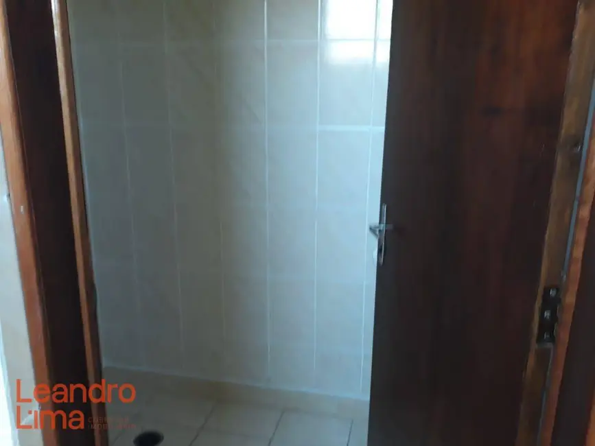 Foto 3 de Sala Comercial para alugar, 100m2 em Jardim Munhoz, Guarulhos - SP