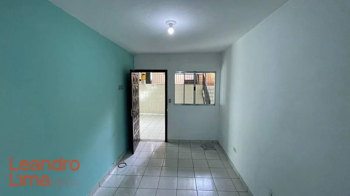 Casa com 2 quartos para alugar, 50m2 em Jardim Munhoz, Guarulhos - SP - imagem 4 Foto 4 de Casa com 2 quartos para alugar, 50m2 em Jardim Munhoz, Guarulhos - SP