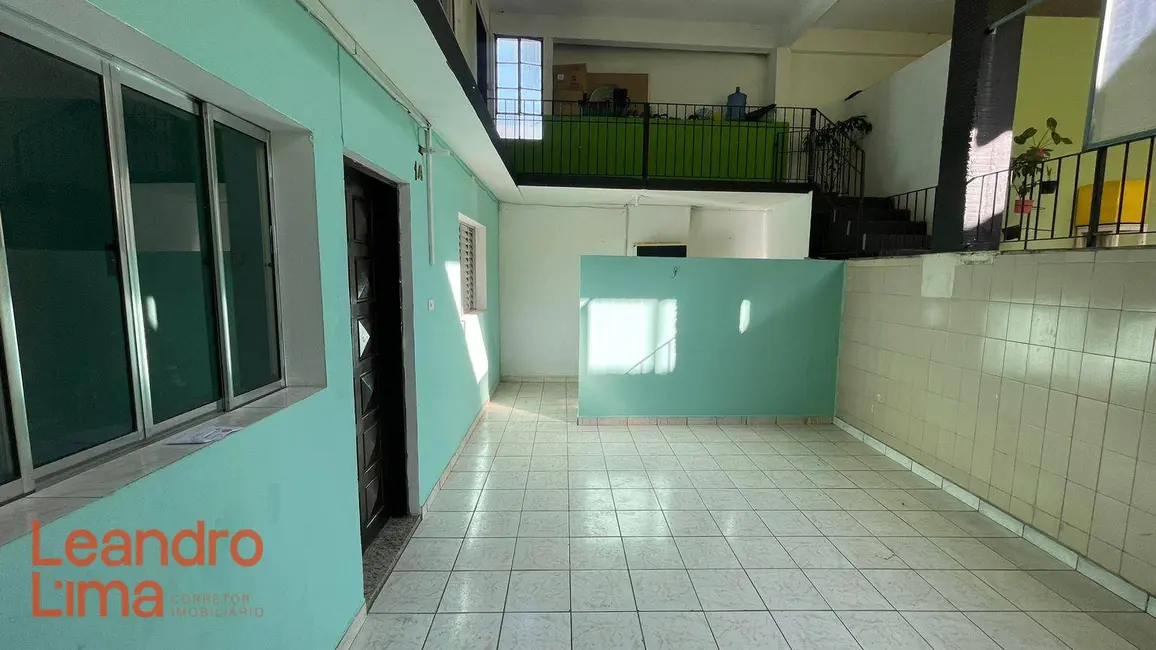 Casa com 2 quartos para alugar, 50m2 em Jardim Munhoz, Guarulhos - SP - imagem 3 Foto 3 de Casa com 2 quartos para alugar, 50m2 em Jardim Munhoz, Guarulhos - SP