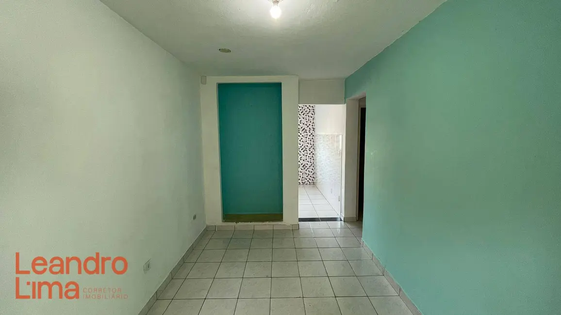 Casa com 2 quartos para alugar, 50m2 em Jardim Munhoz, Guarulhos - SP - imagem 5 Foto 5 de Casa com 2 quartos para alugar, 50m2 em Jardim Munhoz, Guarulhos - SP