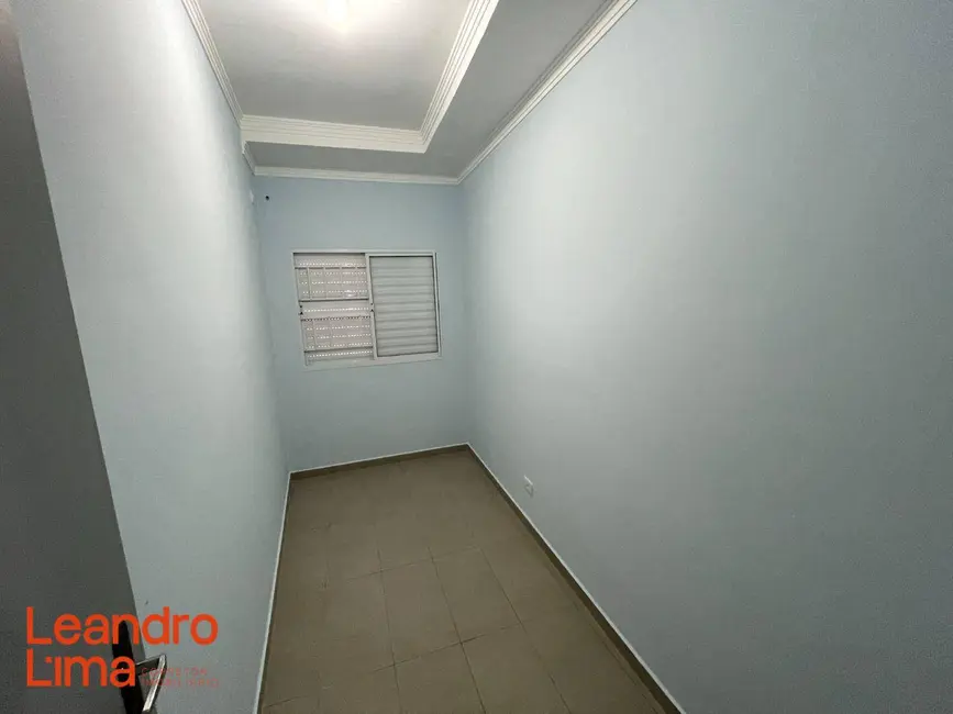 Foto 6 de Casa com 2 quartos para alugar, 100m2 em Jardim Munhoz, Guarulhos - SP