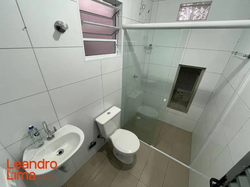 Foto 7 de Casa com 2 quartos para alugar, 100m2 em Jardim Munhoz, Guarulhos - SP