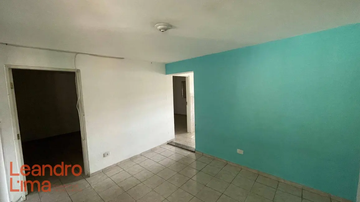 Foto 2 de Casa com 2 quartos para alugar, 50m2 em Jardim Munhoz, Guarulhos - SP