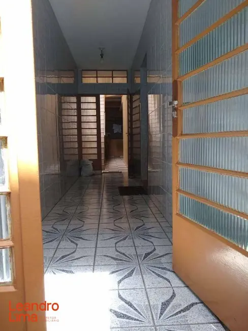 Foto 3 de Casa com 3 quartos à venda, 248m2 em Vila Zanardi, Guarulhos - SP