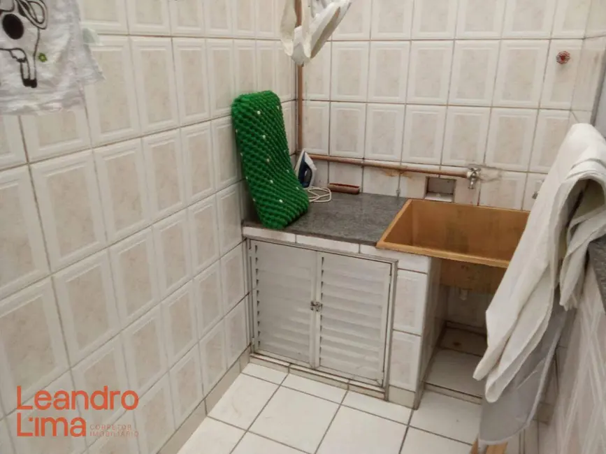 Foto 4 de Casa com 3 quartos para alugar, 170m2 em Vila São João, Guarulhos - SP