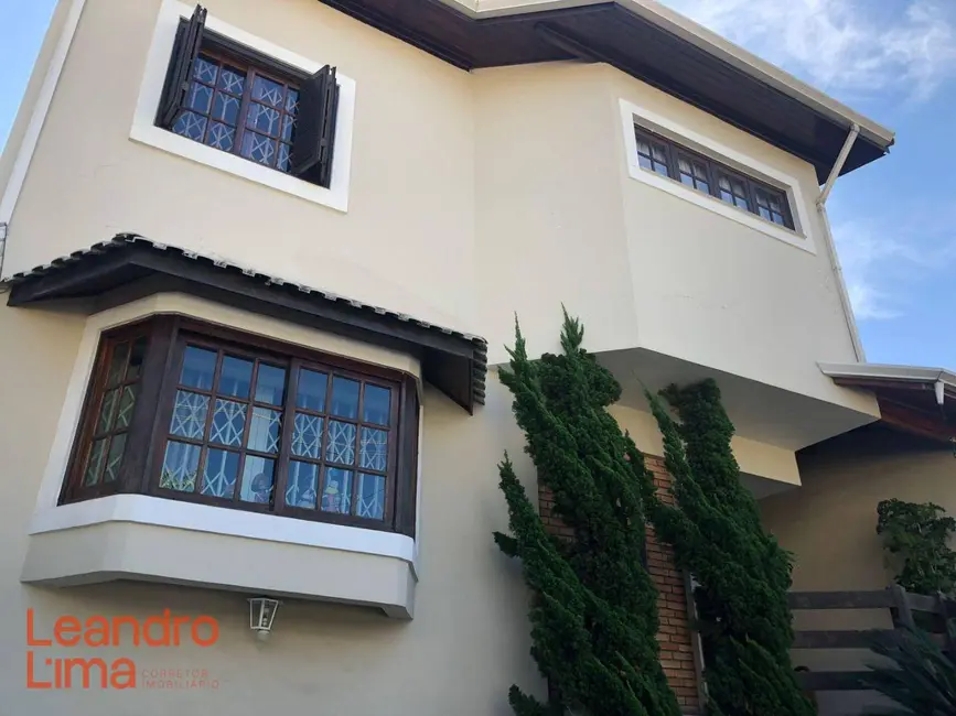 Foto 1 de Casa com 4 quartos à venda, 420m2 em Vila Galvão, Guarulhos - SP