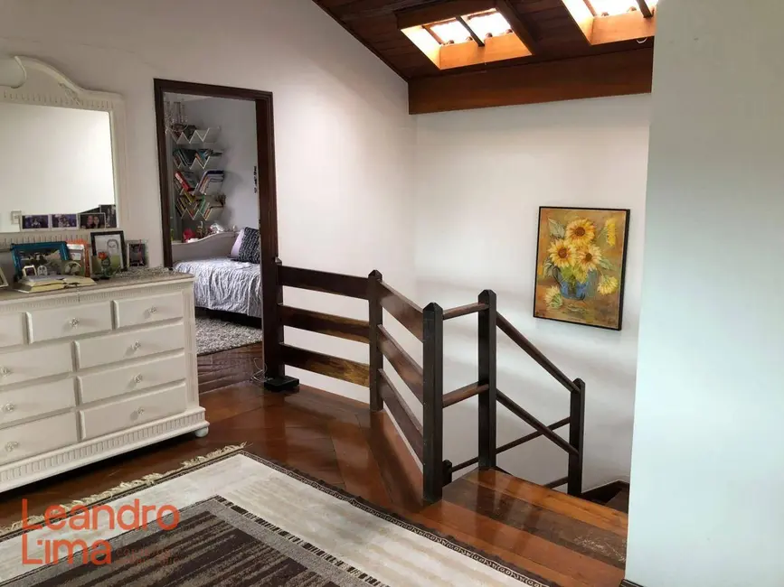 Foto 8 de Casa com 4 quartos à venda, 420m2 em Vila Galvão, Guarulhos - SP