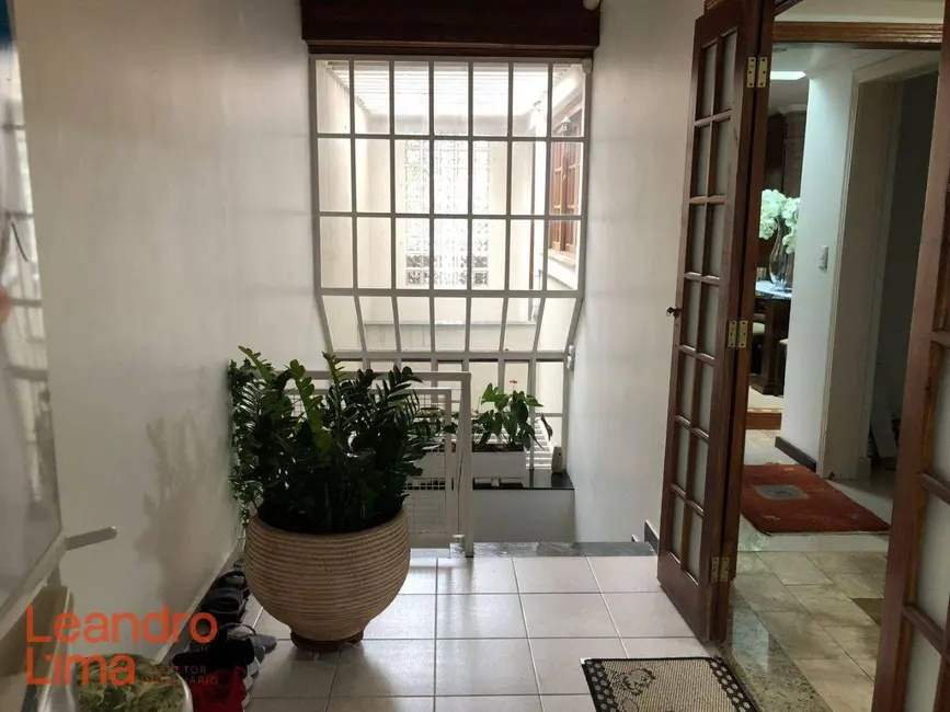 Foto 5 de Casa com 4 quartos à venda, 420m2 em Vila Galvão, Guarulhos - SP