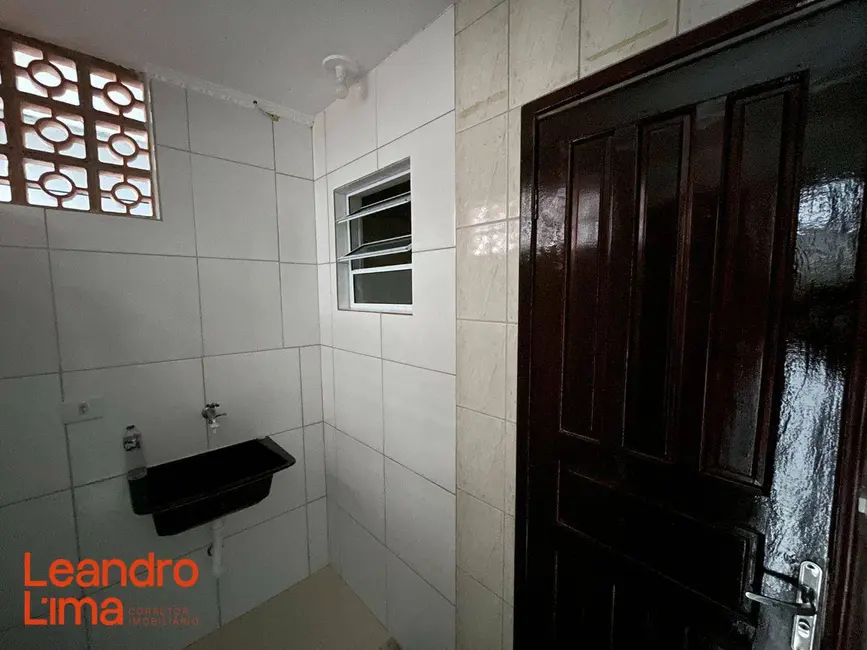 Casa com 1 quarto para alugar, 35m2 em Jardim Munhoz, Guarulhos - SP - imagem 5 Foto 5 de Casa com 1 quarto para alugar, 35m2 em Jardim Munhoz, Guarulhos - SP