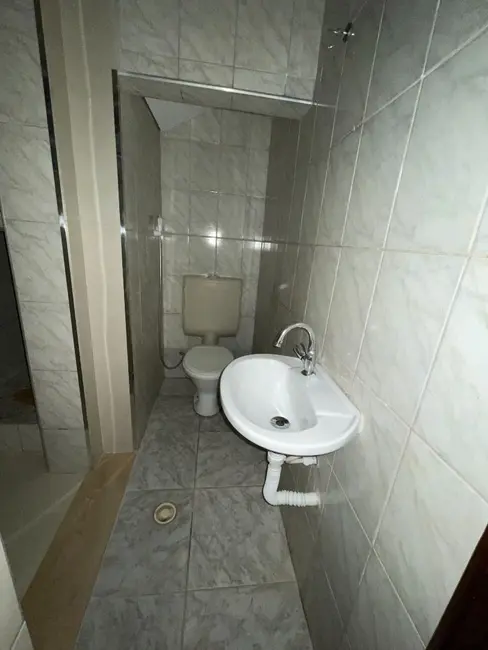 Casa com 1 quarto para alugar, 35m2 em Jardim Munhoz, Guarulhos - SP - imagem 6 Foto 6 de Casa com 1 quarto para alugar, 35m2 em Jardim Munhoz, Guarulhos - SP