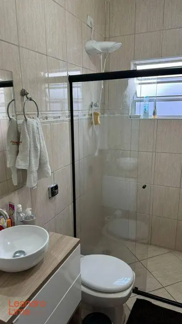 Casa com 3 quartos à venda, 225m2 em Vila Augusta, Guarulhos - SP - imagem 6 Foto 6 de Casa com 3 quartos à venda, 225m2 em Vila Augusta, Guarulhos - SP