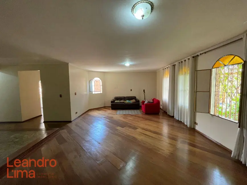 Foto 3 de Casa com 4 quartos à venda e para alugar, 360m2 em Jardim Vila Galvão, Guarulhos - SP