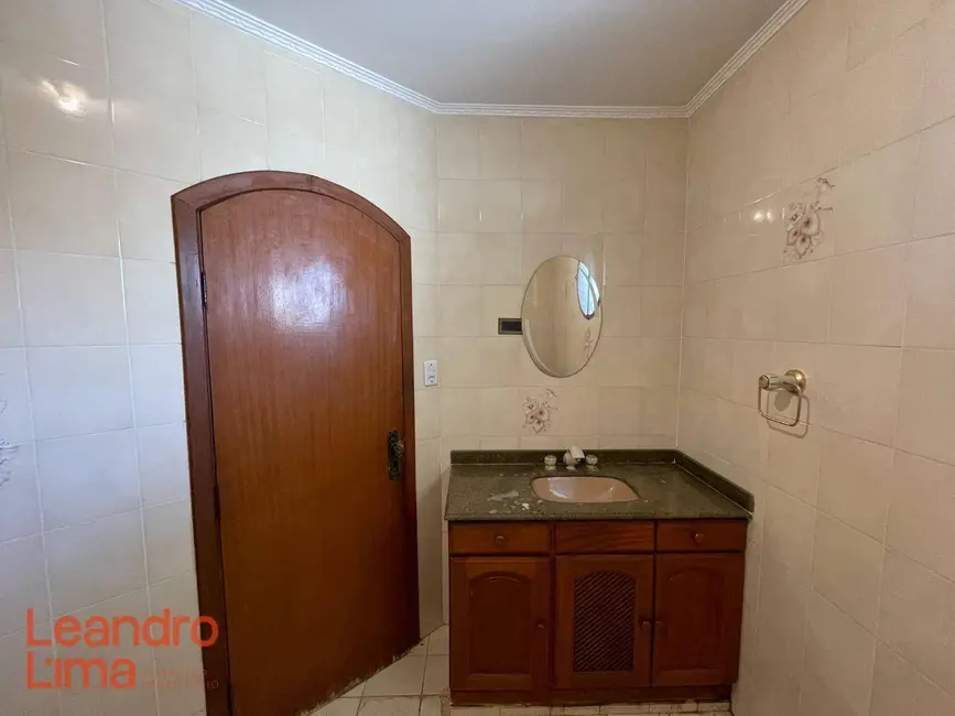 Foto 6 de Casa com 4 quartos à venda e para alugar, 360m2 em Jardim Vila Galvão, Guarulhos - SP