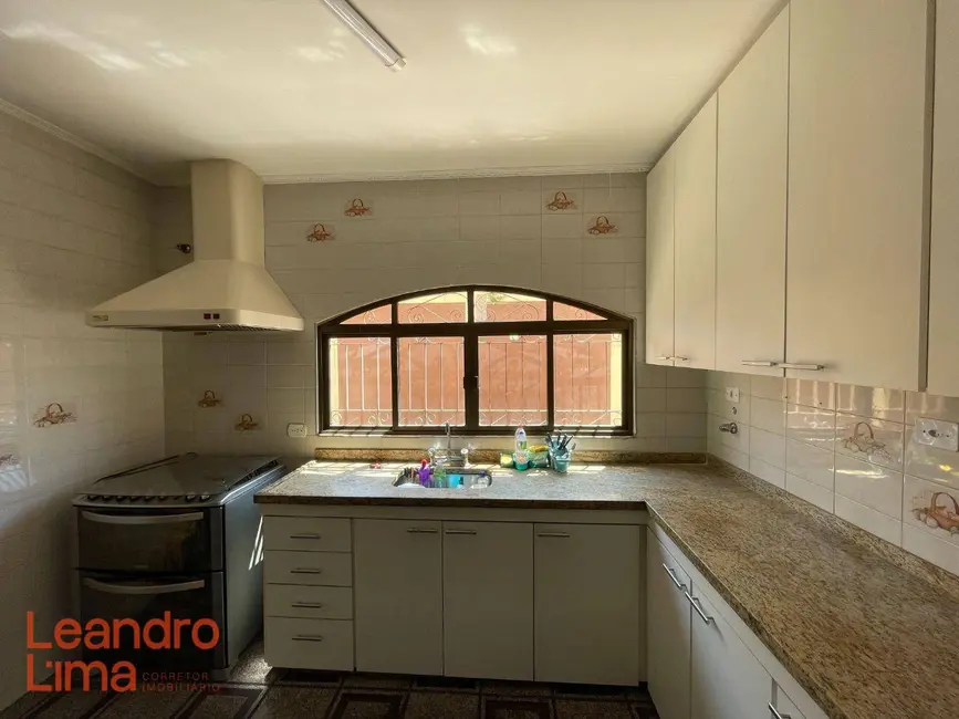 Foto 9 de Casa com 4 quartos à venda e para alugar, 360m2 em Jardim Vila Galvão, Guarulhos - SP