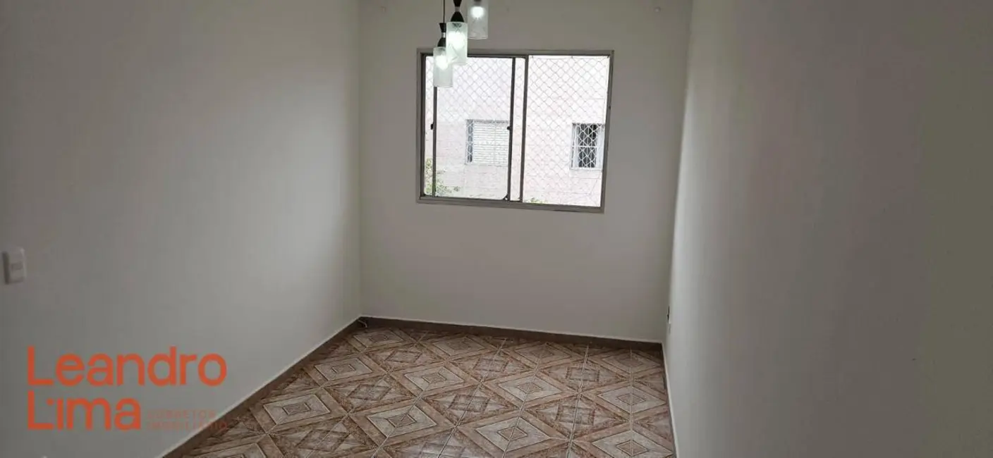 Foto 2 de Apartamento com 2 quartos à venda, 56m2 em Cocaia, Guarulhos - SP