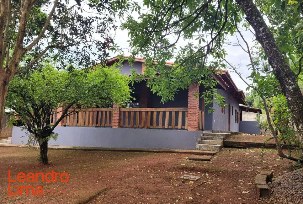 Foto 1 de Chácara com 3 quartos à venda, 1000m2 em Chácaras Fernão Dias, Atibaia - SP