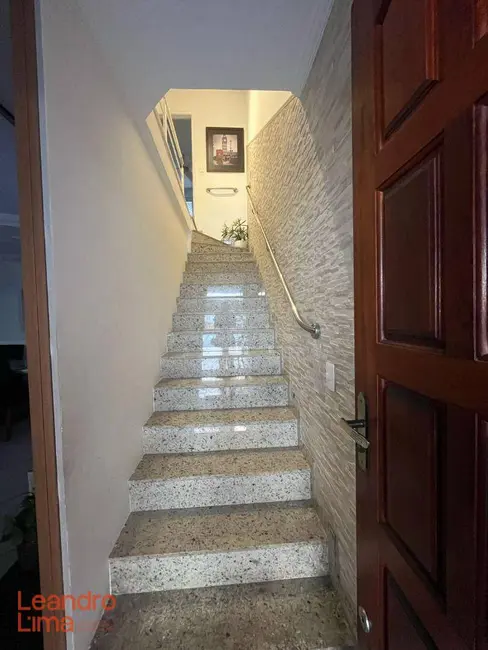 Casa de Condomínio com 3 quartos à venda, 127m2 em Vila Adelaide Perella, Guarulhos - SP - imagem 8 Foto 8 de Casa de Condomínio com 3 quartos à venda, 127m2 em Vila Adelaide Perella, Guarulhos - SP