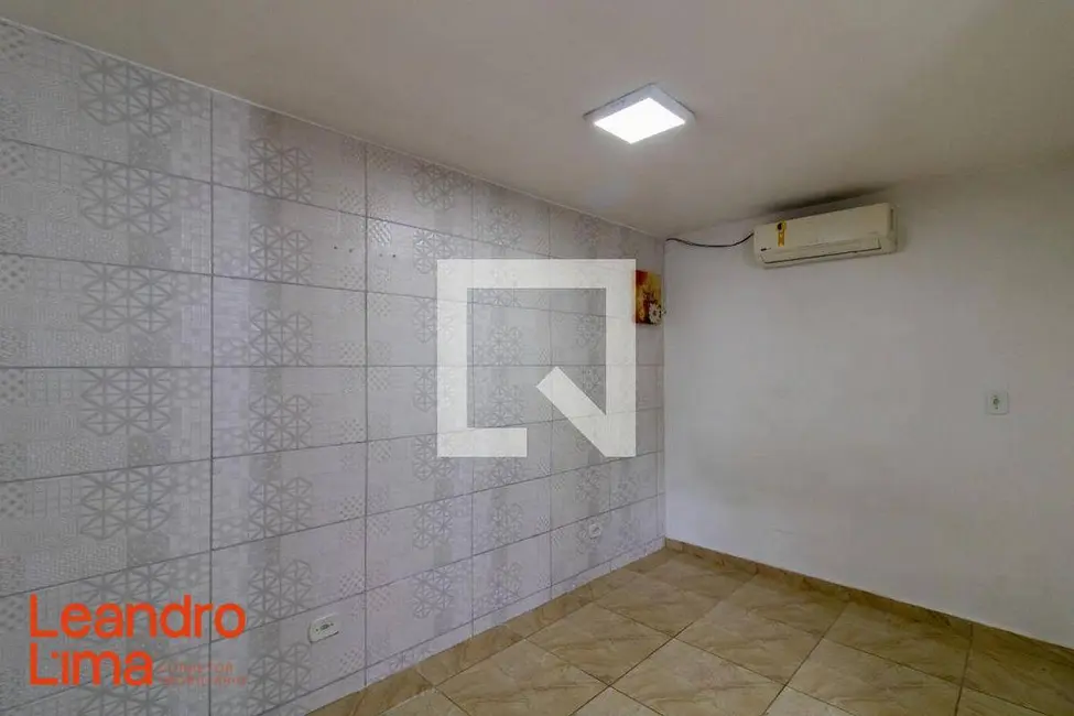 Foto 2 de Casa com 1 quarto para alugar, 35m2 em Vila São Pedro, Guarulhos - SP